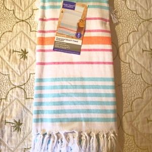 Set of 2 NWT oversized beach towels